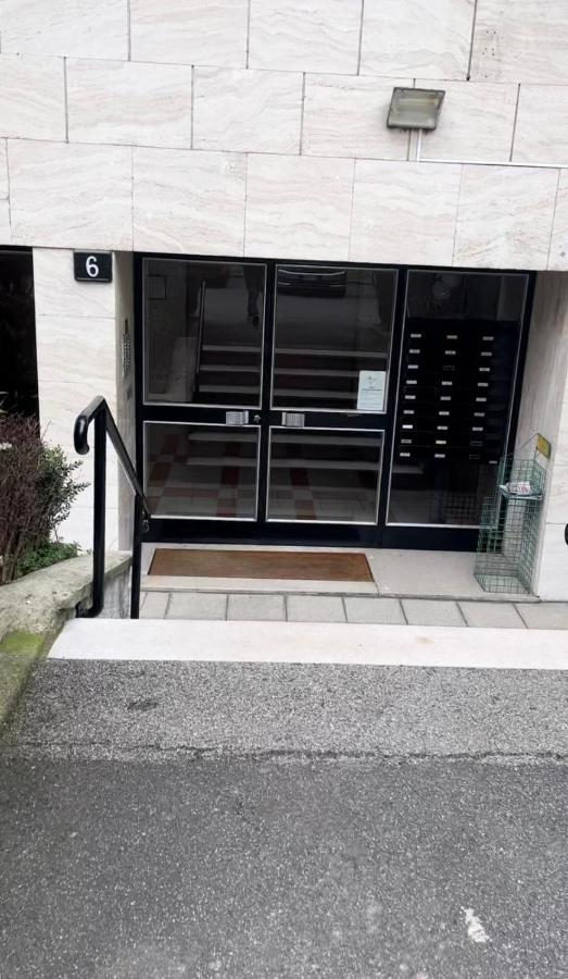 Trilocale Con Parcheggio Privato Apartman Milánó Kültér fotó